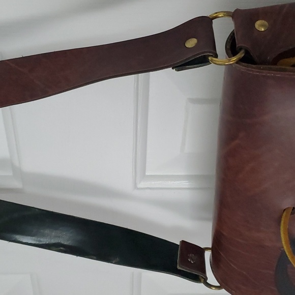 Unique Western Shoulder Bag. - Picture 3 of 10